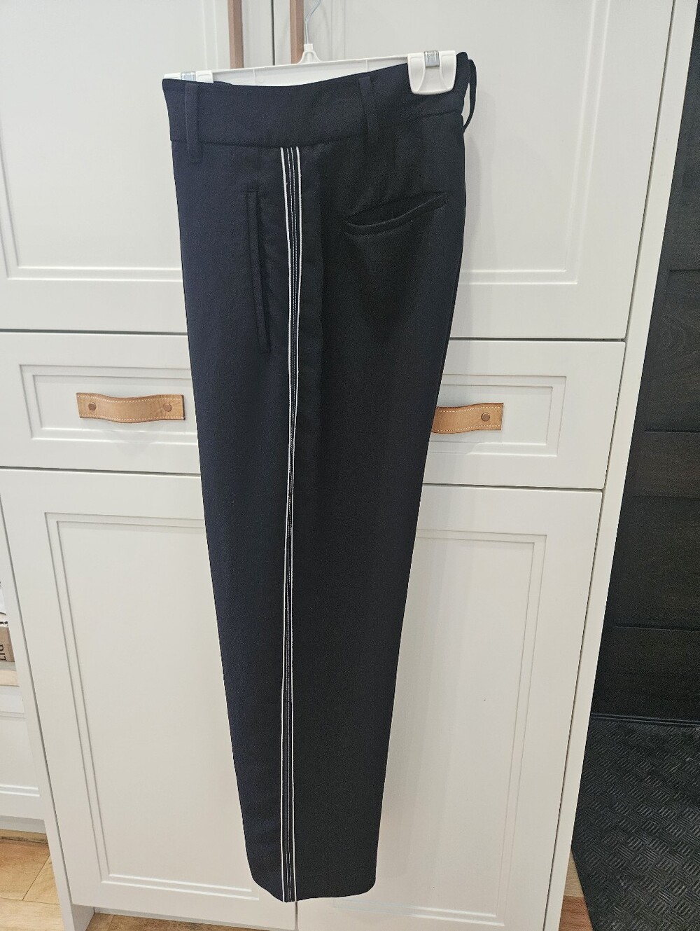 Aritzia BLACK Wilfred Jallade Pant, Size 6, Black